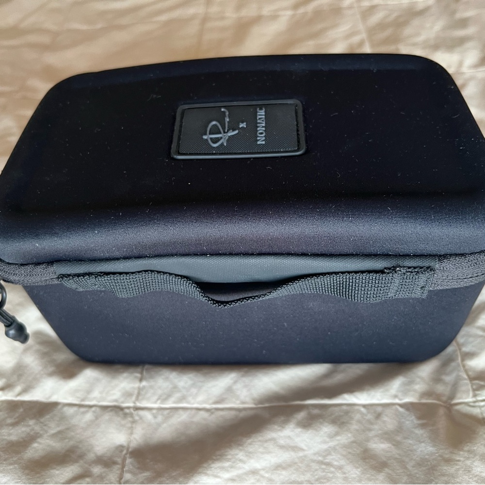 NOMATIC CORD CASE